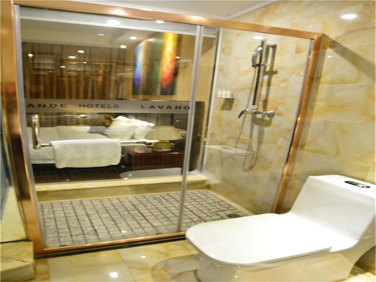 Lavande Hotel Wuhan Railway Station Kültér fotó