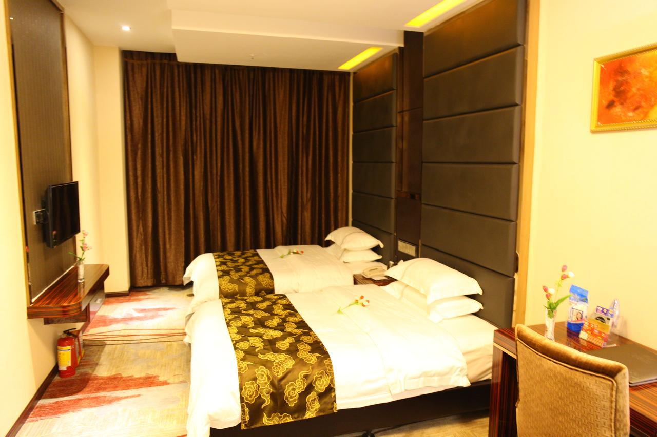 Lavande Hotel Wuhan Railway Station Kültér fotó