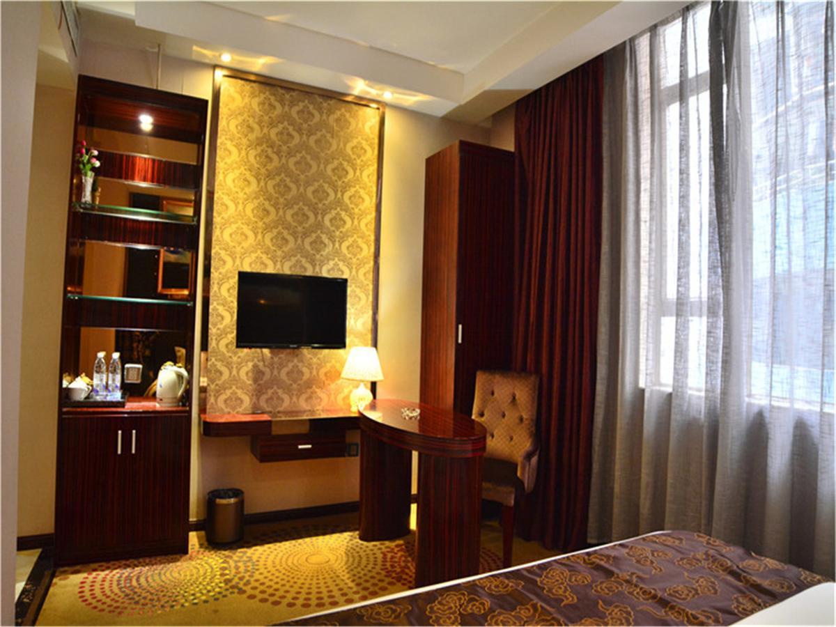 Lavande Hotel Wuhan Railway Station Kültér fotó