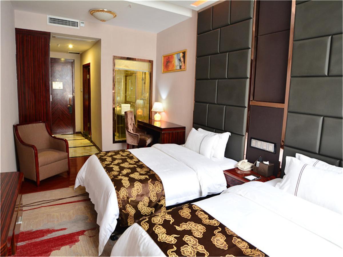 Lavande Hotel Wuhan Railway Station Kültér fotó
